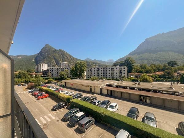 Appartement à vendre 3 pièces SAINT EGREVE (38)