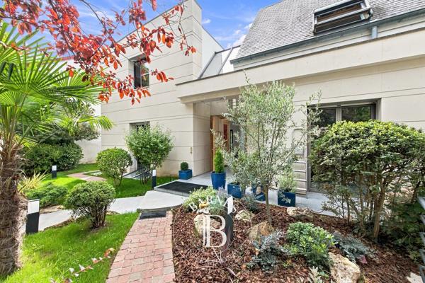 Saint-Maur-des-Fossés, Maison 6 Chambres -  320 m² à vendre