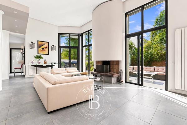 Saint-Maur-des-Fossés, Maison 6 Chambres -  320 m² à vendre