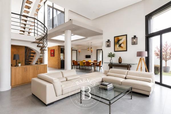 Saint-Maur-des-Fossés, Maison 6 Chambres -  320 m² à vendre