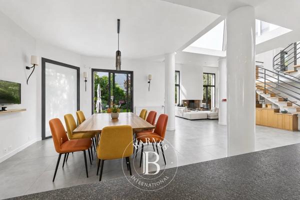 Saint-Maur-des-Fossés, Maison 6 Chambres -  320 m² à vendre