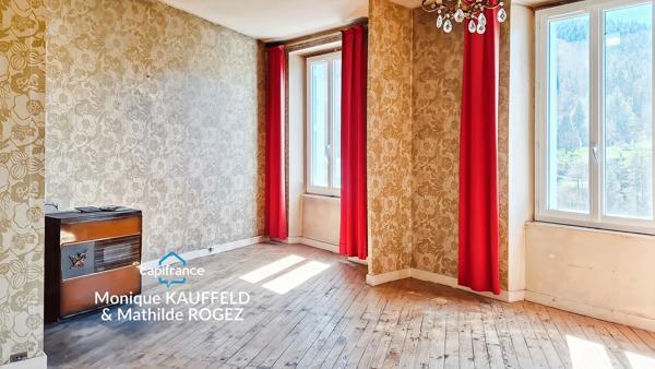 Immeuble 2 appartements (T3/T5) à Olliergues