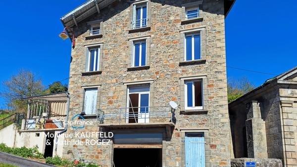 Immeuble 2 appartements (T3/T5) à Olliergues