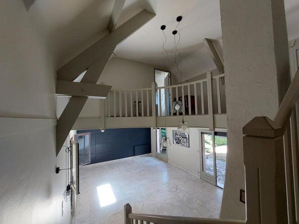 Maison Montceau Les Mines 7 pièce(s) 187 m2