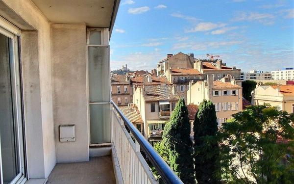 Appartement à louer    4 pièces • 92,25 m2 Marseille 5