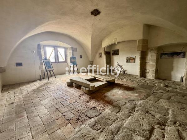 Maison
         13 pièces
        - 408 m² 299 000 € *
