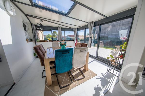 Maison à vendre  6 pièces - 156 m 2   EYSINES  - 33