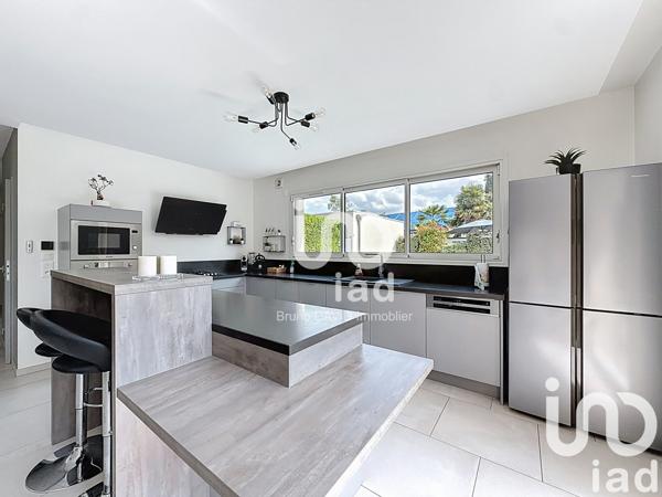 Maison à vendre 6 pièces 169 m² Brie-Comte-Robert