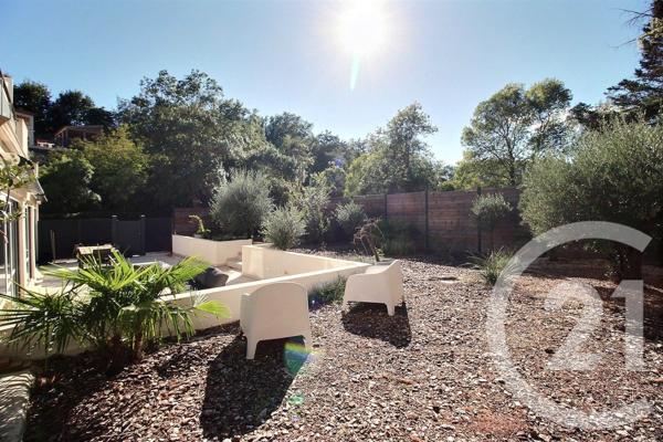 Maison à vendre  5 pièces - 141,31 m2 CHATEAUNEUF GRASSE - 06