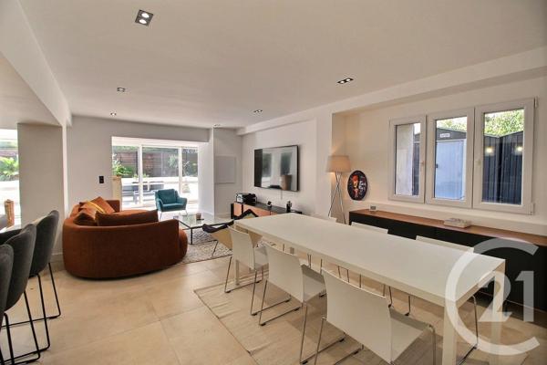 Maison à vendre  5 pièces - 141,31 m2 CHATEAUNEUF GRASSE - 06