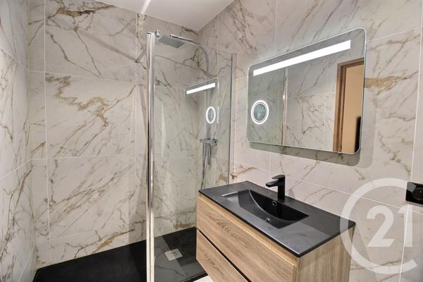 Maison à vendre  5 pièces - 141,31 m2 CHATEAUNEUF GRASSE - 06