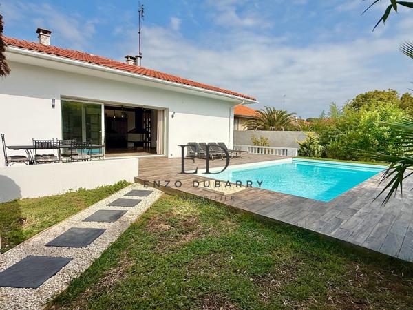 Maison
         6 pièces
        - 169 m² Bien prestige 1 148 000 € *