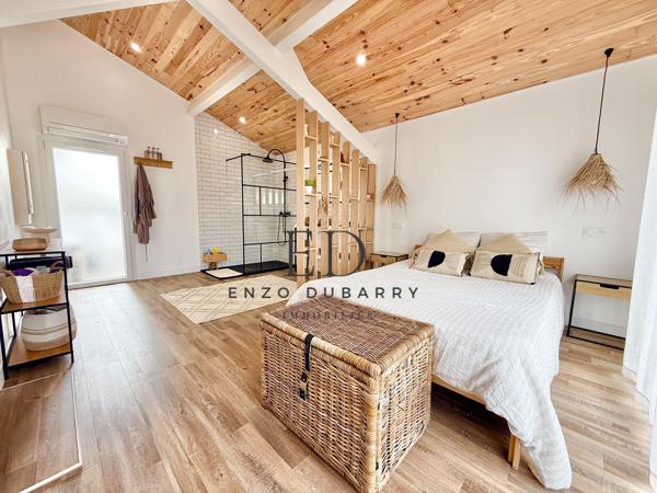 Maison
         6 pièces
        - 169 m² Bien prestige 1 148 000 € *