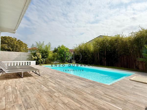 Maison
         6 pièces
        - 169 m² Bien prestige 1 148 000 € *
