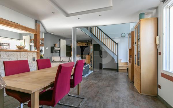 Maison à vendre    5 pièces •  Chennevières-sur-Marne