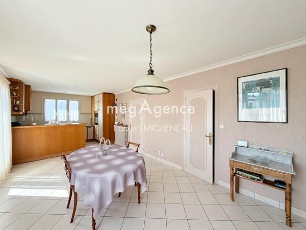 Maison à CHOLET, 49300 - 4 pièces 91m²