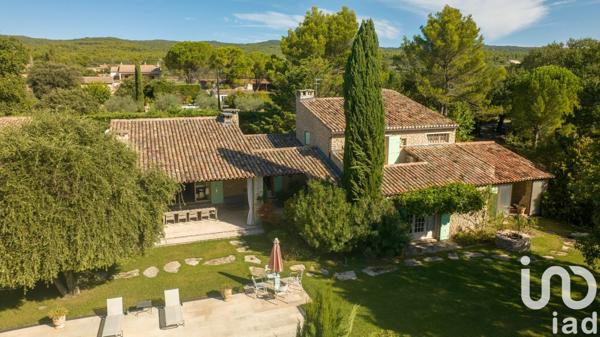Maison traditionnelle 6 pièces de 294 m² à Gordes (84220)