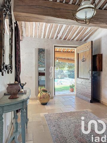 Maison traditionnelle 6 pièces de 294 m² à Gordes (84220)