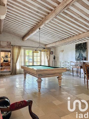Maison traditionnelle 6 pièces de 294 m² à Gordes (84220)