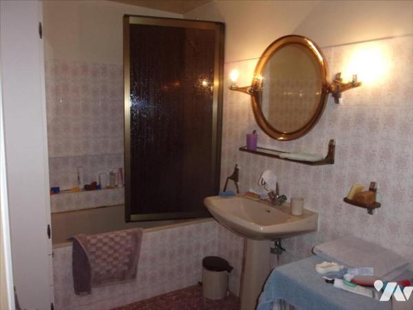 A 2' de CARENTOIR, maison sans vis à vis à vendre.