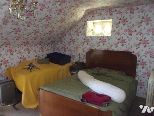 A 2' de CARENTOIR, maison sans vis à vis à vendre.