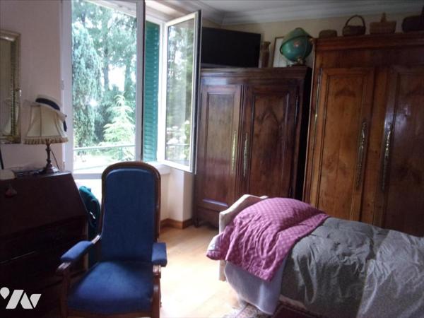 A 2' de CARENTOIR, maison sans vis à vis à vendre.