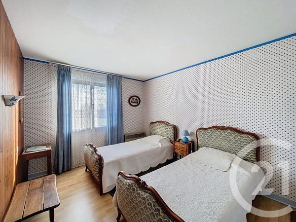 Maison à vendre  9 pièces - 250 m2 ST GERMAIN DE SALLES - 03