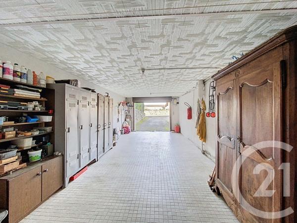 Maison à vendre  9 pièces - 250 m2 ST GERMAIN DE SALLES - 03