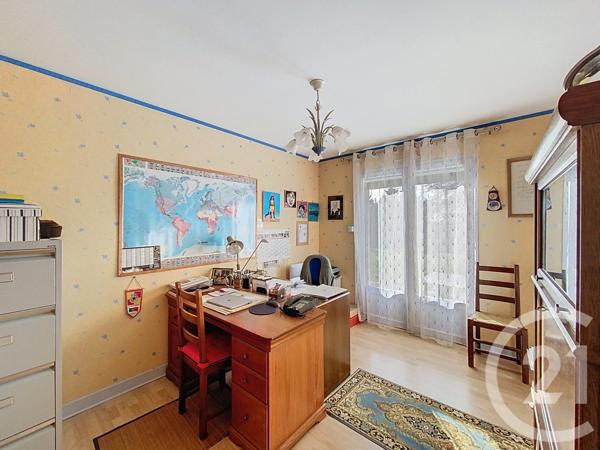 Maison à vendre  9 pièces - 250 m2 ST GERMAIN DE SALLES - 03