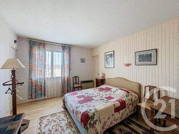 Maison à vendre  9 pièces - 250 m2 ST GERMAIN DE SALLES - 03