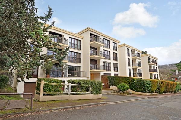 BURES-SUR-YVETTE (91) – Bel appartement familial lumineux de 111 m² – Emplacement recherché et cadre verdoyant