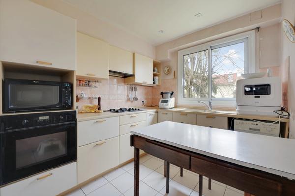 BURES-SUR-YVETTE (91) – Bel appartement familial lumineux de 111 m² – Emplacement recherché et cadre verdoyant