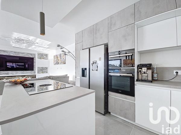 Maison 4 pièces de 117 m² à Artigues-près-Bordeaux (33370)