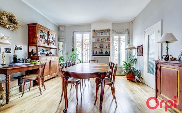 Maison à vendre    6 pièces • 141 m2 Romainville