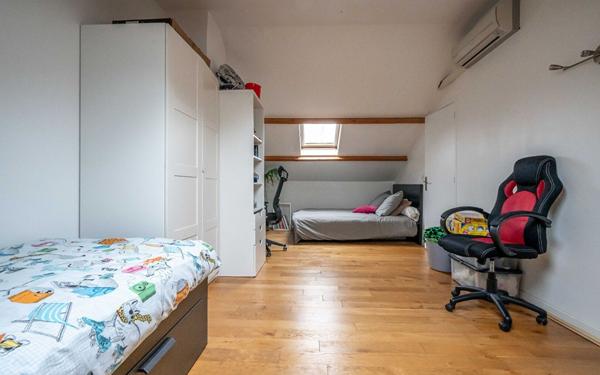 Maison à vendre    5 pièces • 109,21 m2 Joinville-le-Pont