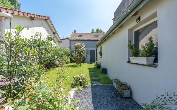 Maison à vendre    5 pièces • 109,21 m2 Joinville-le-Pont