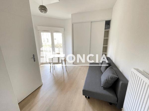 Location Studio meublé 18.14 m² - 53 AVENUE DE NOES Pessac 33600