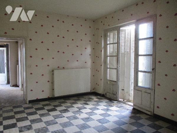 Immeuble composé de 3 logements indépendants