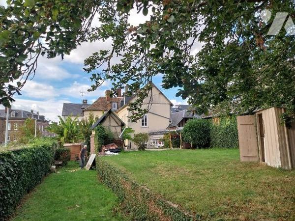 Immeuble à vendre Le Neubourg