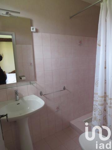 Maison 11 pièces de 260 m² à Lacrouzette (81210)