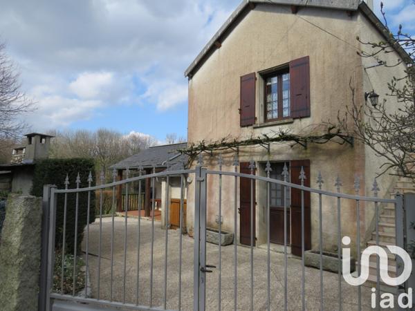 Maison 11 pièces de 260 m² à Lacrouzette (81210)