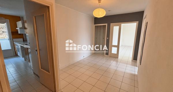 Location Appartement 3 pièces 79.52 m² - Caluire-et-cuire 69300