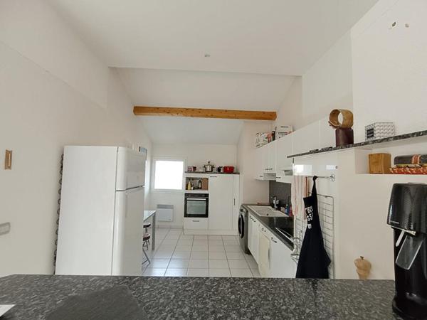 Appartement Istres 4 pièce(s) 96 m2 TERRASSE et Garage