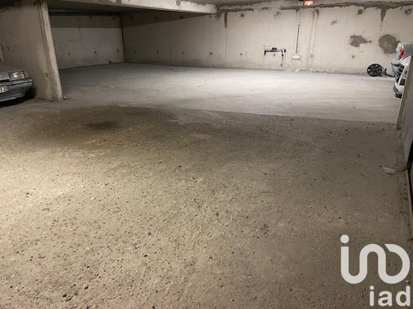 Parking à vendre 10 m² Saint-Fargeau-Ponthierry