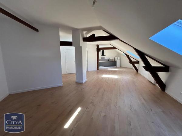 Appartement à louer 3 pièces 77.06m² Vichy (03200)