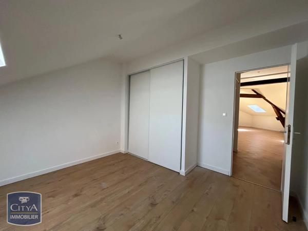 Appartement à louer 3 pièces 77.06m² Vichy (03200)