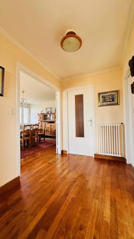 LANVEOC – Magnifique maison traditionnelle avec vue panoramique sur la rade de Brest, à proximité du port