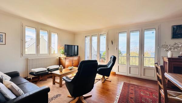 LANVEOC – Magnifique maison traditionnelle avec vue panoramique sur la rade de Brest, à proximité du port