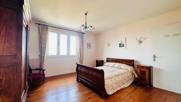 LANVEOC – Magnifique maison traditionnelle avec vue panoramique sur la rade de Brest, à proximité du port