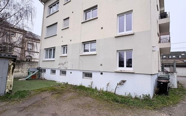 Immeuble à vendre    12 pièces •  Yutz